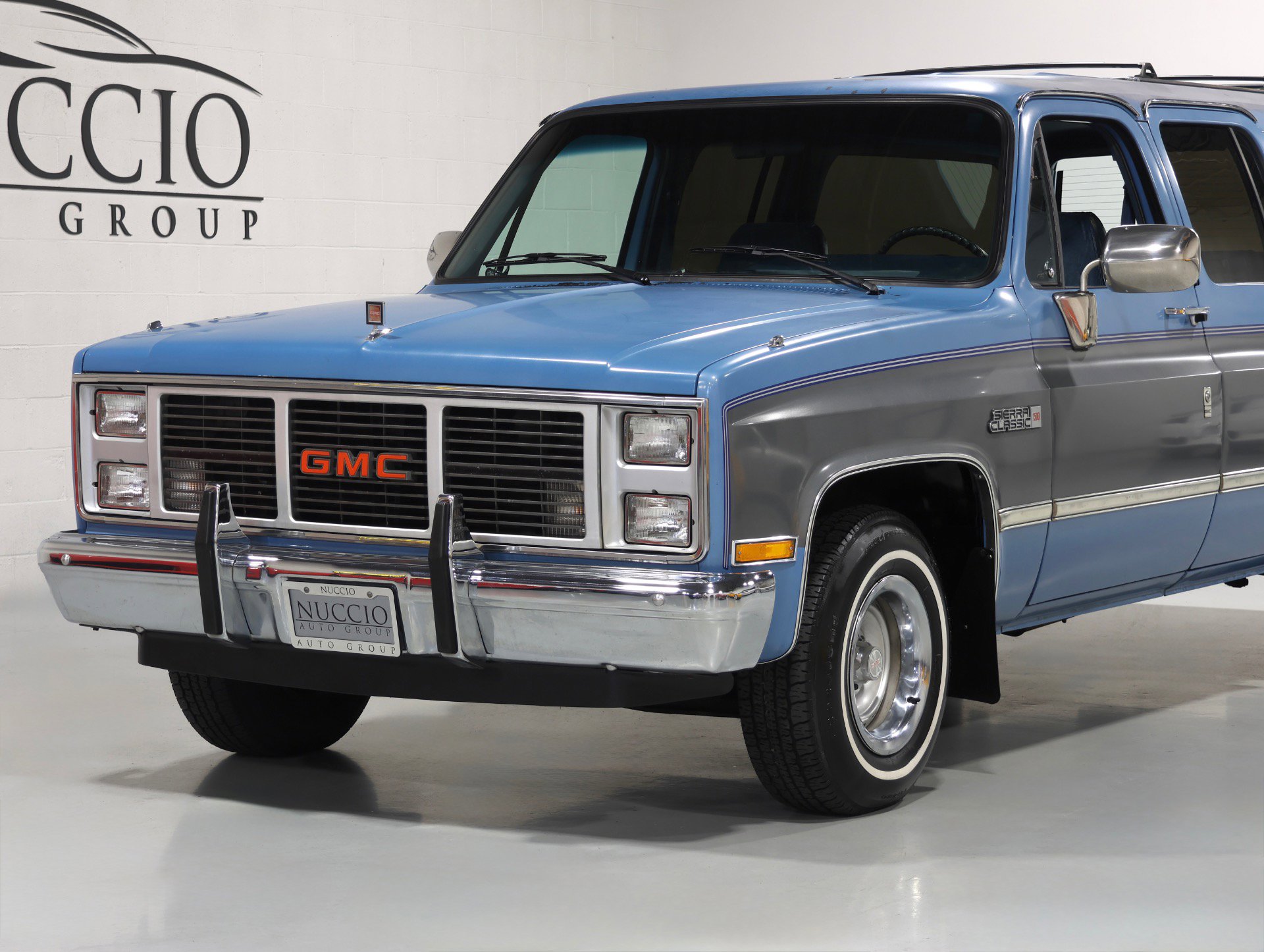 Used 1987 GMC Suburban 2WD image 10