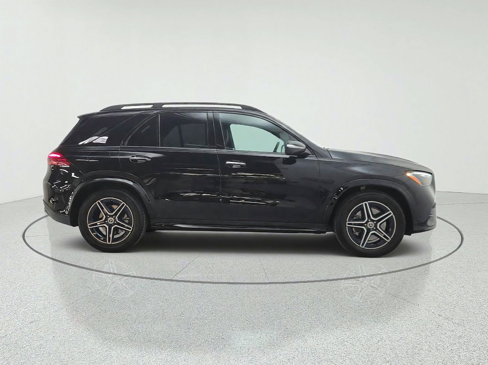 Certified 2026 Mercedes-Benz GLE 450 4MATIC image 4