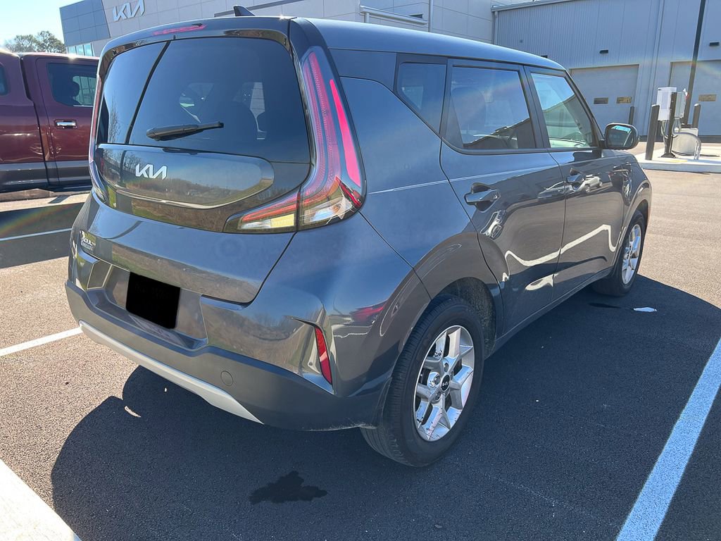 Used 2024 Kia Soul LX w/ Option Group 015 image 5