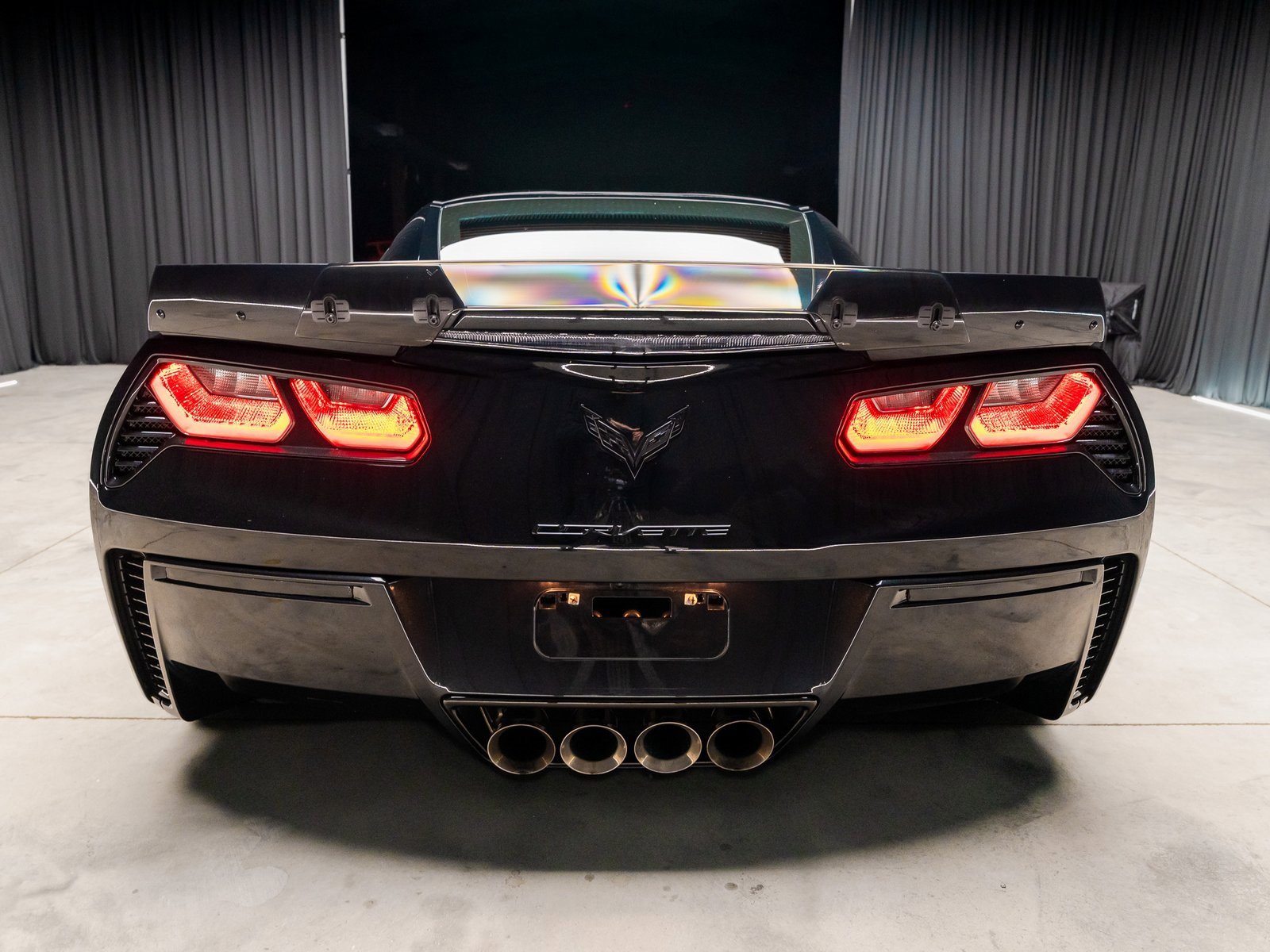 Used 2016 Chevrolet Corvette Z06 w/ 3LZ Preferred Equipment Group image 12