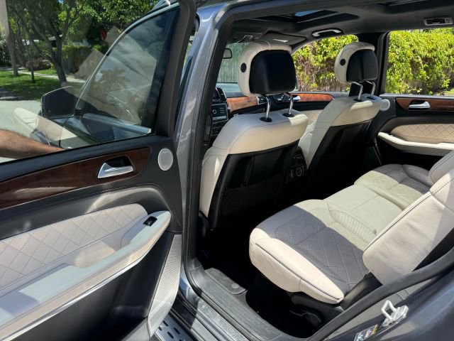 Used 2017 Mercedes-Benz GLS 550 4MATIC image 15