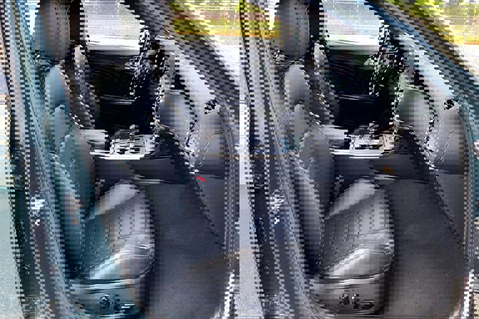 Used 2023 Kia Stinger GT2 image 9