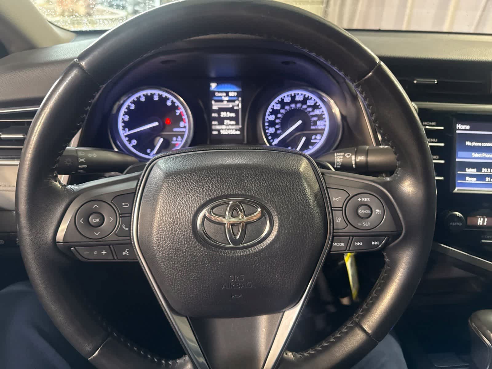 Used 2018 Toyota Camry SE FWD image 19
