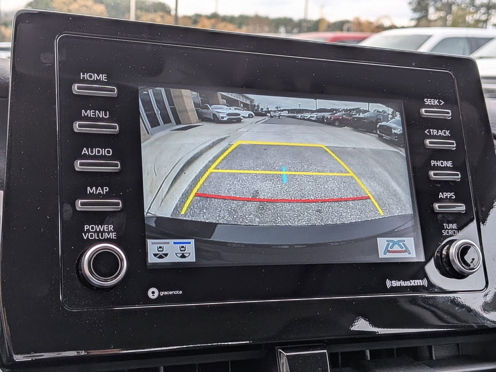 Used 2024 Toyota Camry SE w/ Convenience Package image 11