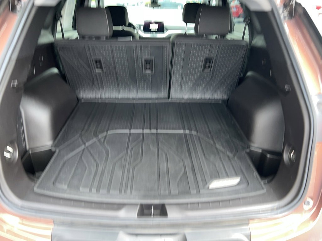 Used 2024 Chevrolet Blazer LT w/ Midnight/Sport Edition image 16