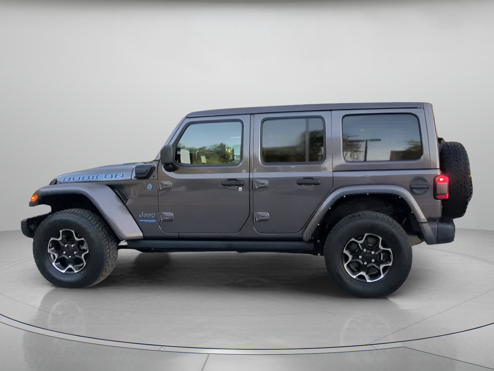 Used 2021 Jeep Wrangler Unlimited Rubicon 4xe w/ Steel Bumper Group AWD/4WD image 17
