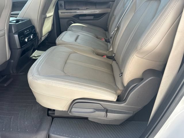 Used 2019 Ford Expedition Max Limited RWD image 19