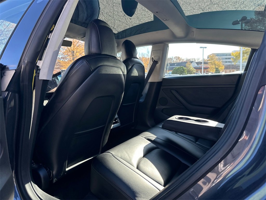 Used 2022 Tesla Model 3 image 13