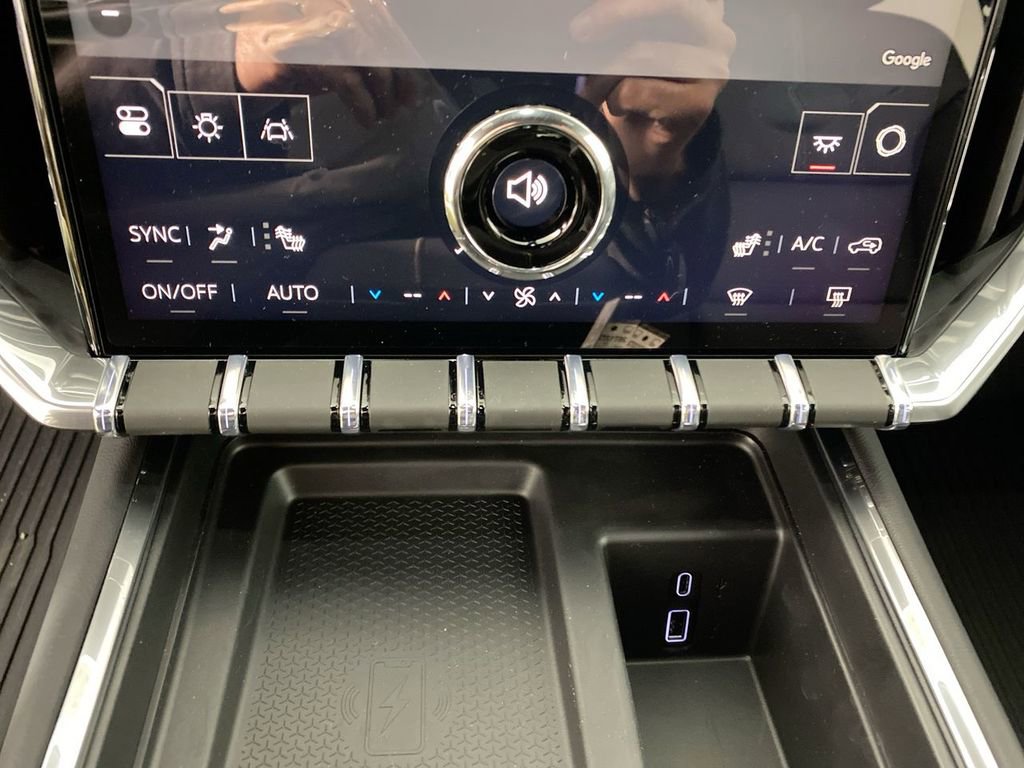 Used 2026 GMC Acadia Elevation w/ Black Edition image 18