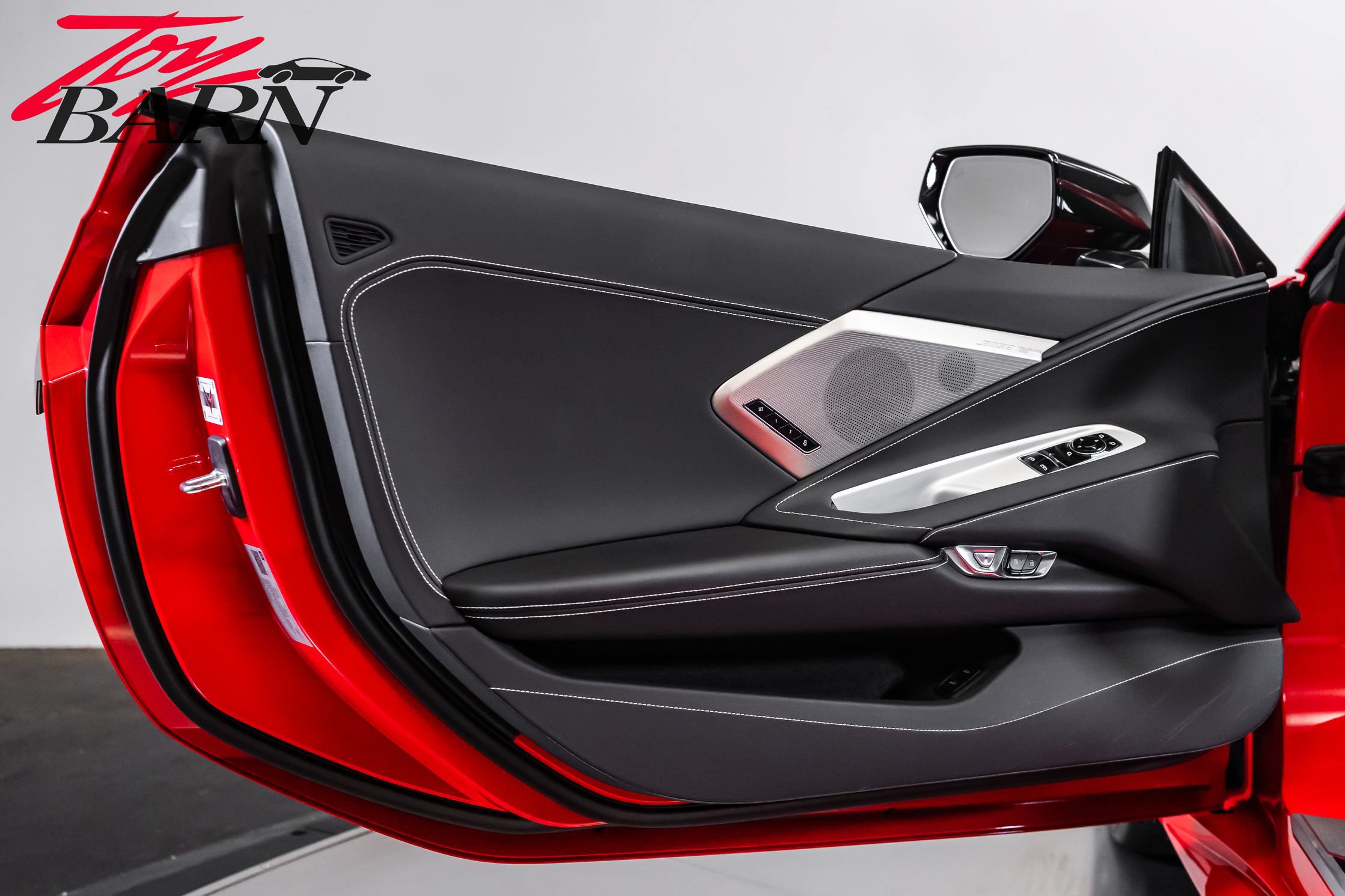Used 2020 Chevrolet Corvette Stingray Preferred Cpe w/ 2LT Preferred Equipment Group RWD image 24