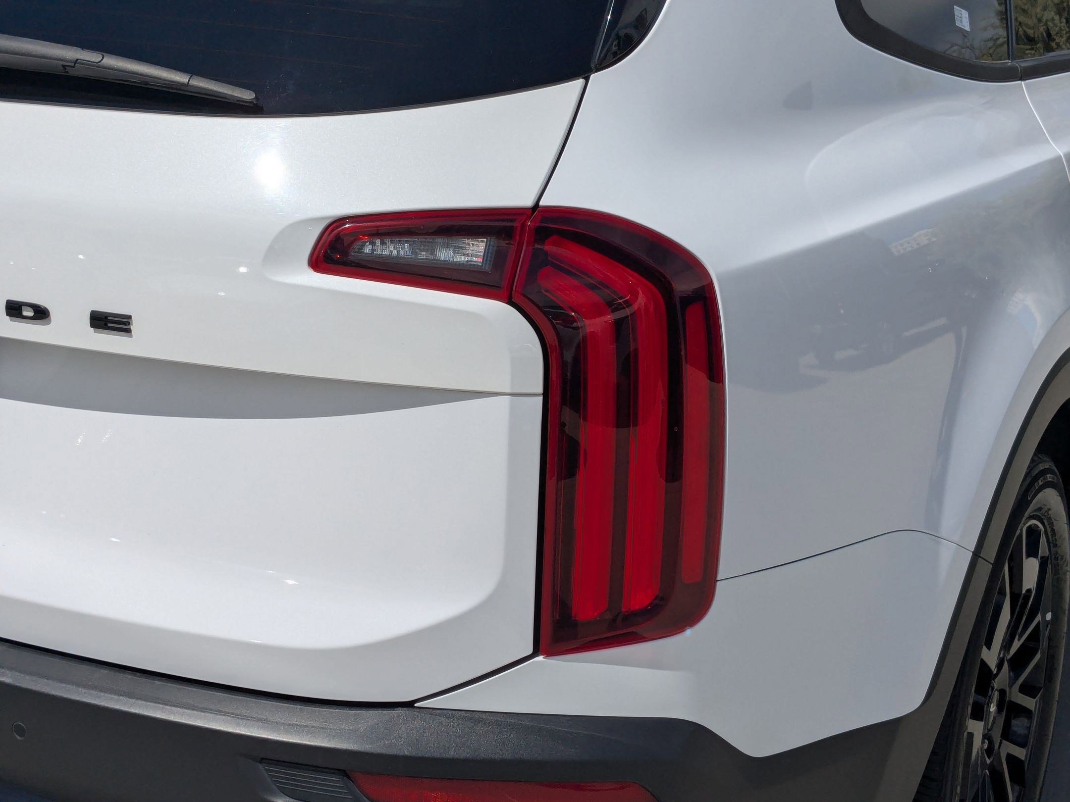 Certified 2022 Kia Telluride EX w/ EX Premium Package AWD/4WD image 11