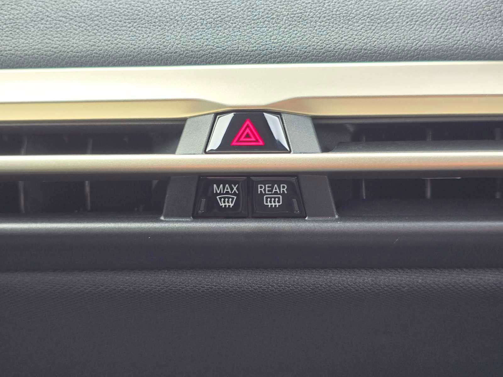 Used 2026 BMW iX xDrive45 w/ Executive Package image 32