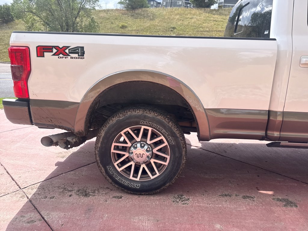 Used 2019 Ford F350 King Ranch w/ King Ranch Ultimate Package AWD/4WD image 32