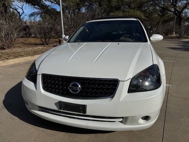 Used 2005 Nissan Altima 3.5 SE w/ (V01) Leather Pkg FWD image 5