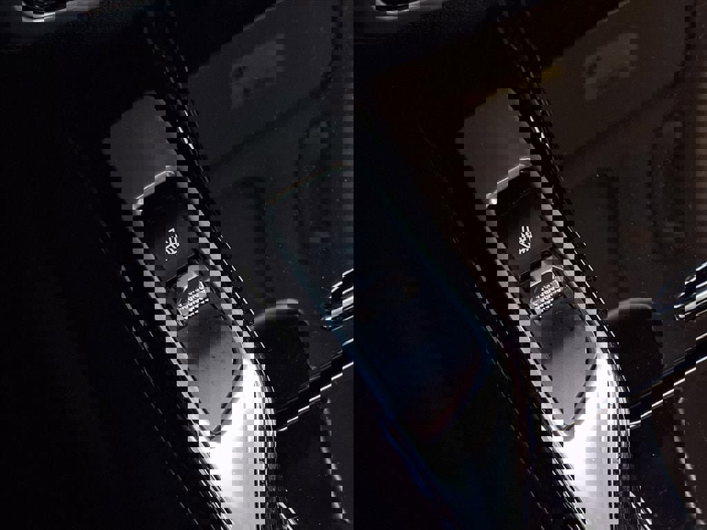 Used 2023 Kia Sorento SX image 23