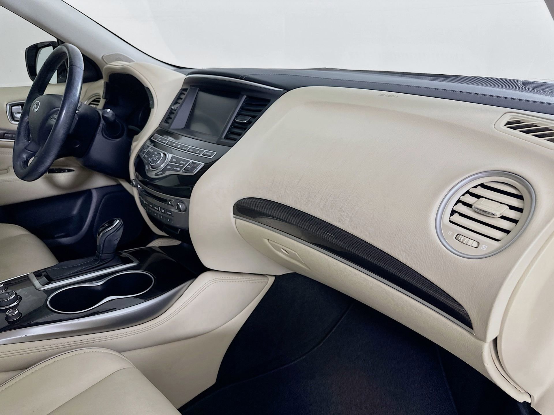 Used 2017 INFINITI QX60 FWD w/ Premium Plus Package image 32