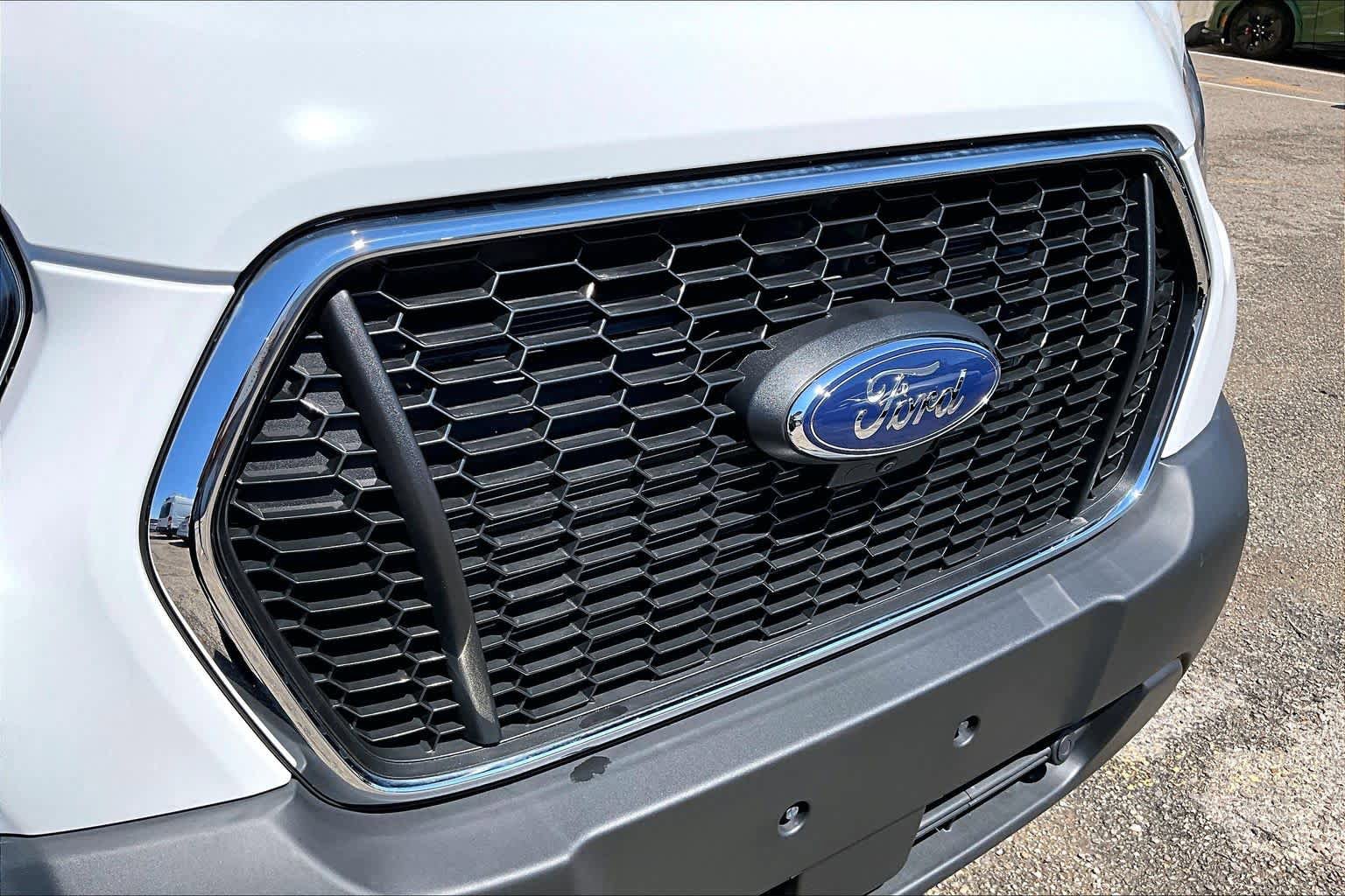Used 2025 Ford Transit 250 Low Roof AWD w/ Fleet Safety Package image 30
