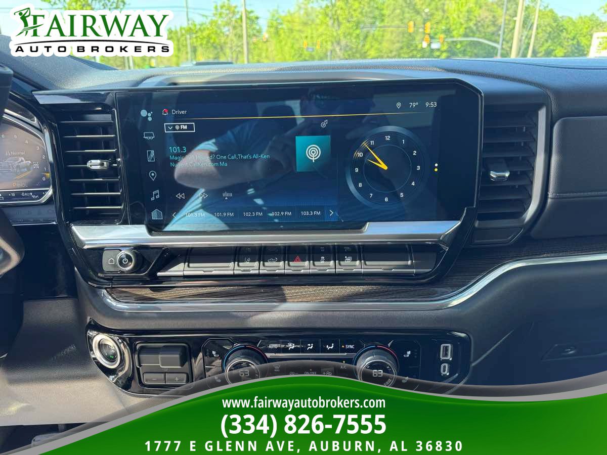 Used 2024 Chevrolet Silverado 3500 LT w/ Convenience Package image 22