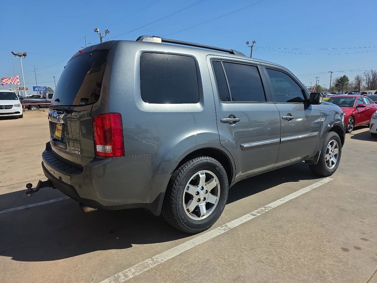 Used 2010 Honda Pilot Touring image 5