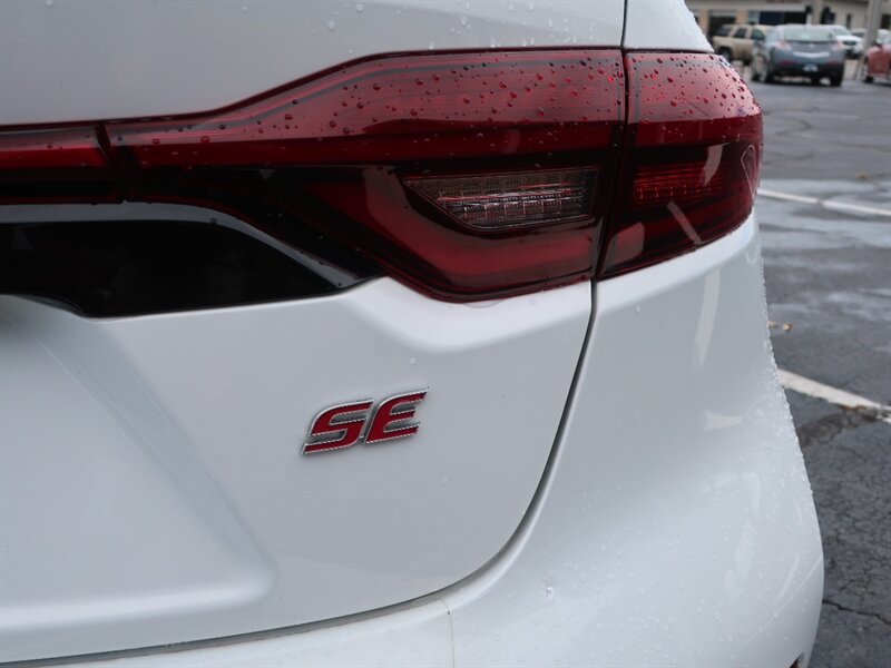 Used 2022 Toyota Corolla SE FWD image 8