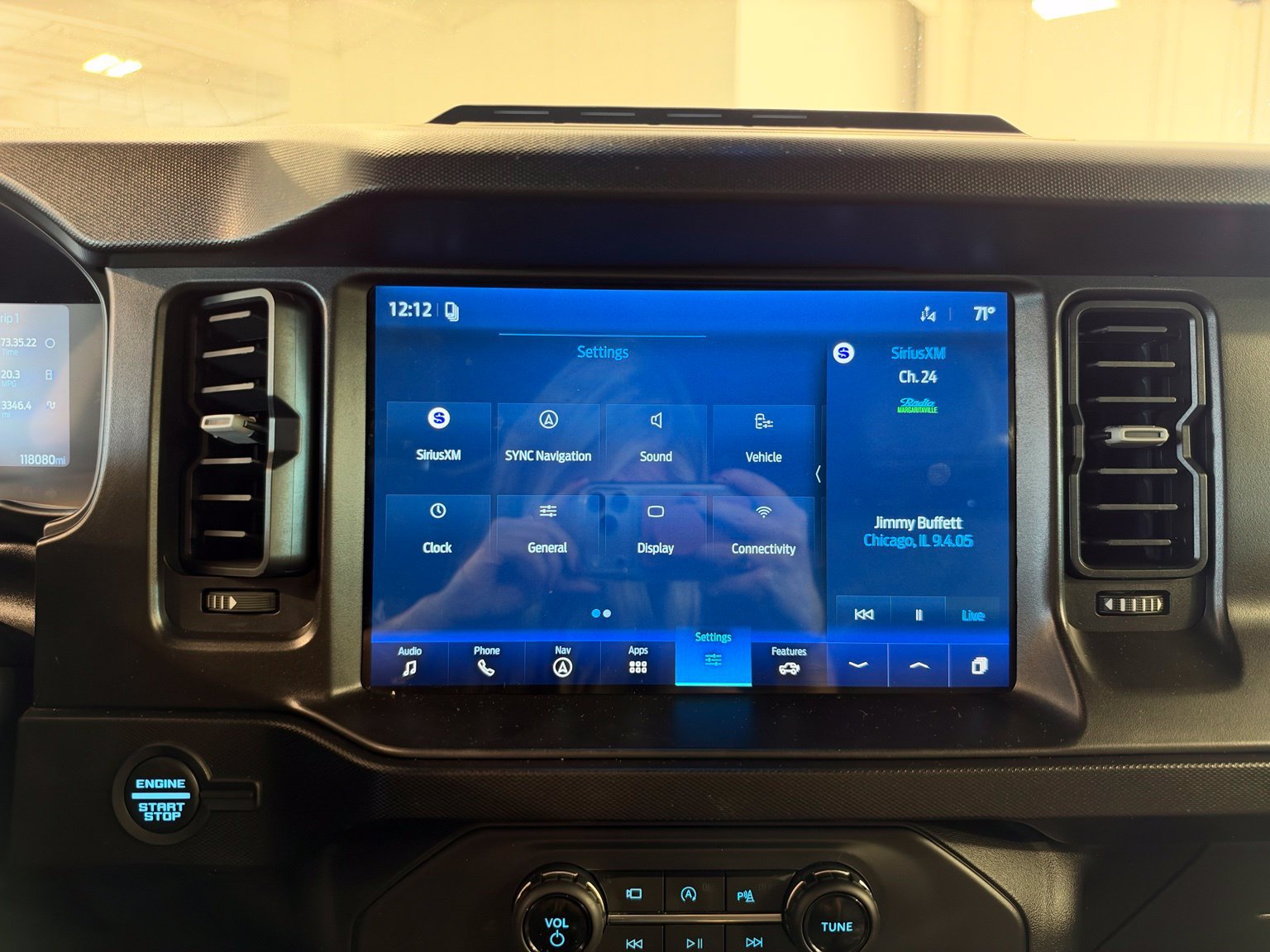 Used 2021 Ford Bronco First Edition AWD/4WD image 23