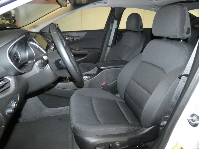 Used 2023 Chevrolet Malibu LT image 8