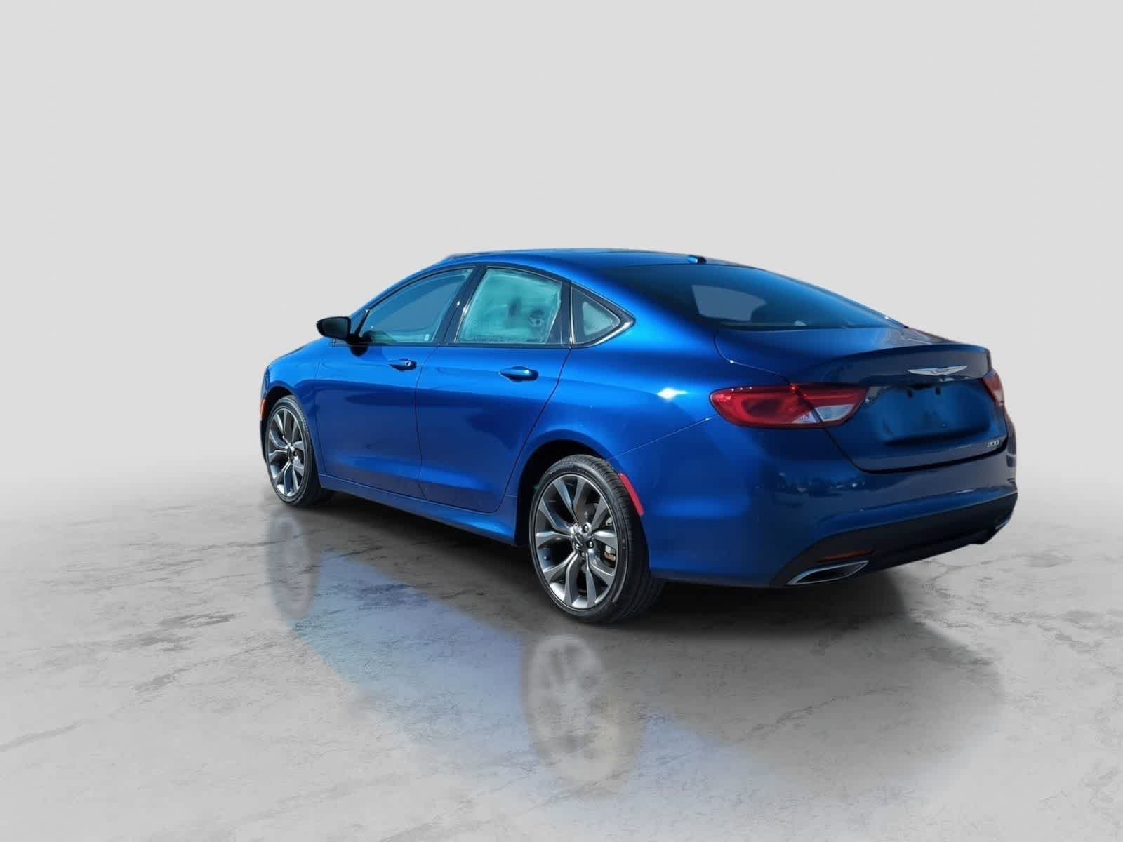 Used 2016 Chrysler 200 S FWD image 6