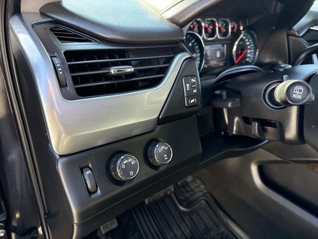 Used 2018 Chevrolet Suburban LT image 26