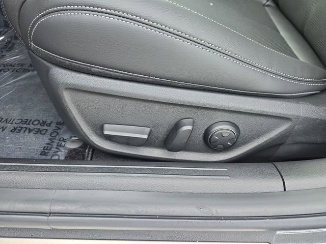 New 2026 Genesis G70 2.5T image 12