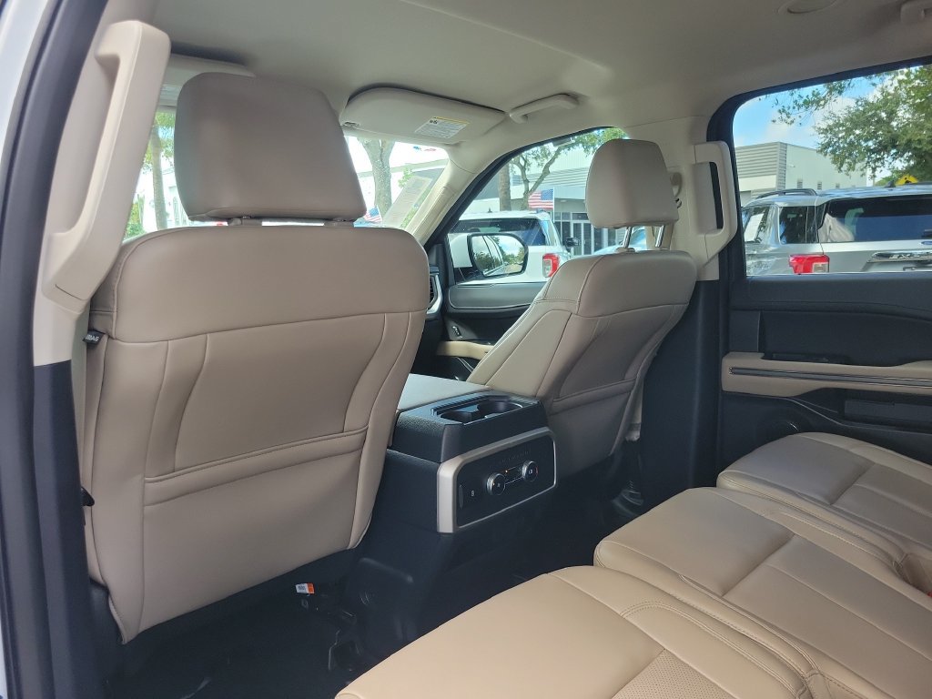 Certified 2023 Ford Expedition XLT RWD image 8