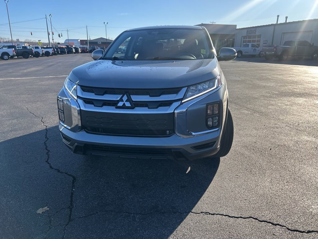 Used 2025 Mitsubishi Outlander Sport AWD image 9