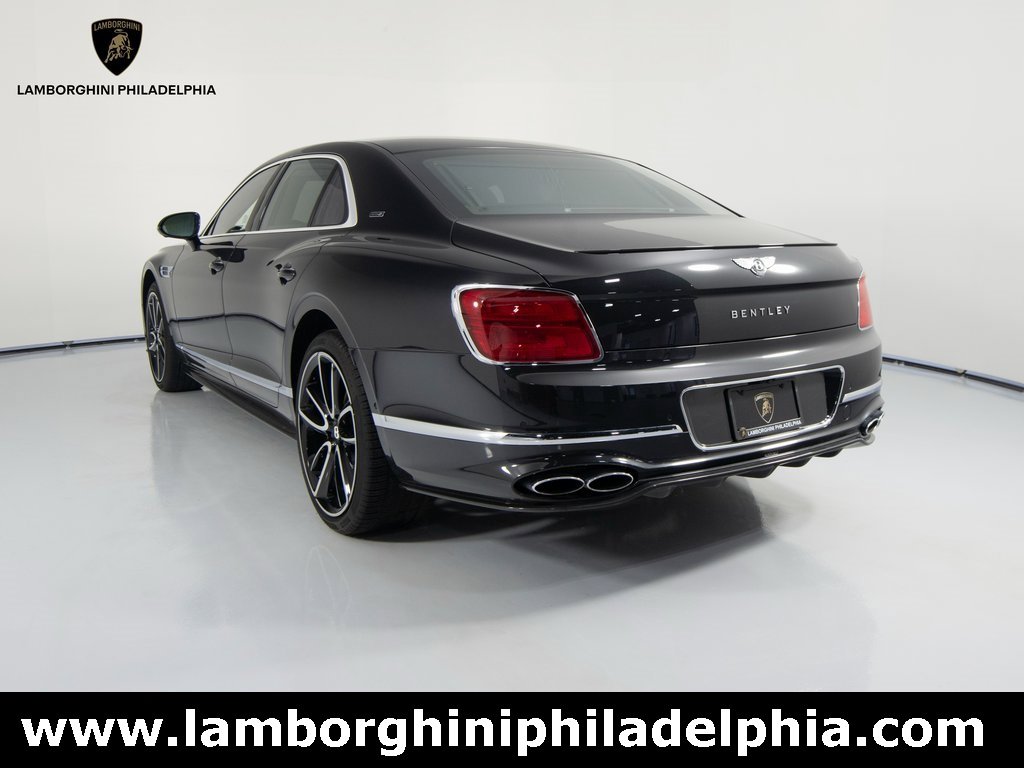 Used 2024 Bentley Flying Spur V8 image 7
