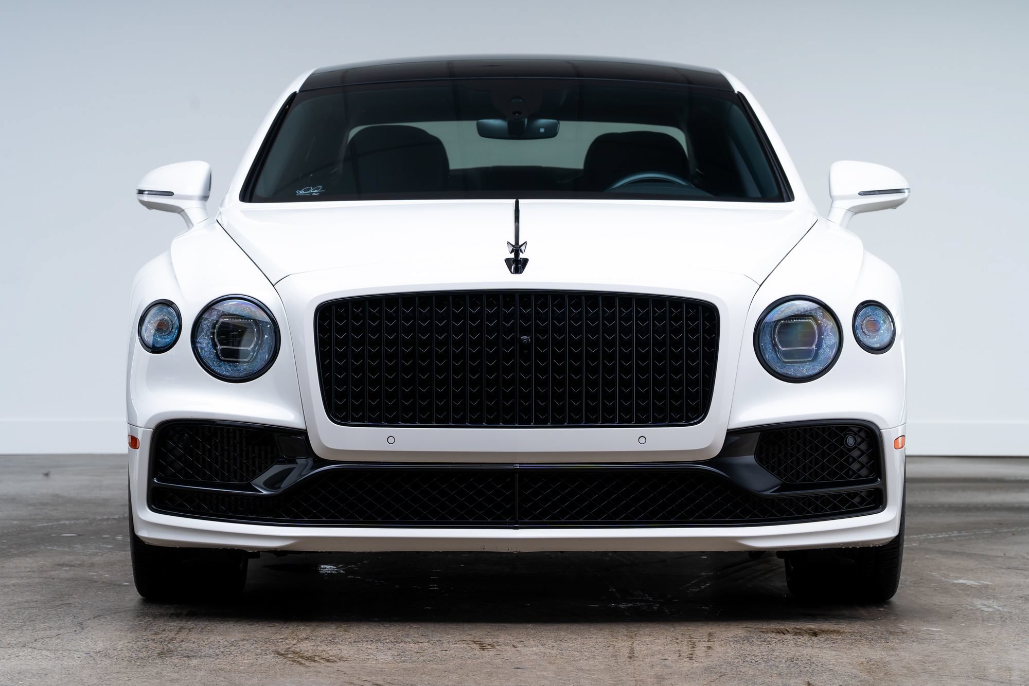 Used 2021 Bentley Flying Spur V8 AWD/4WD image 2