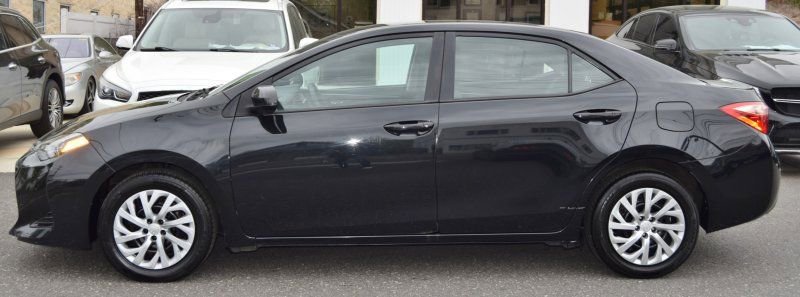 Used 2019 Toyota Corolla LE FWD image 7