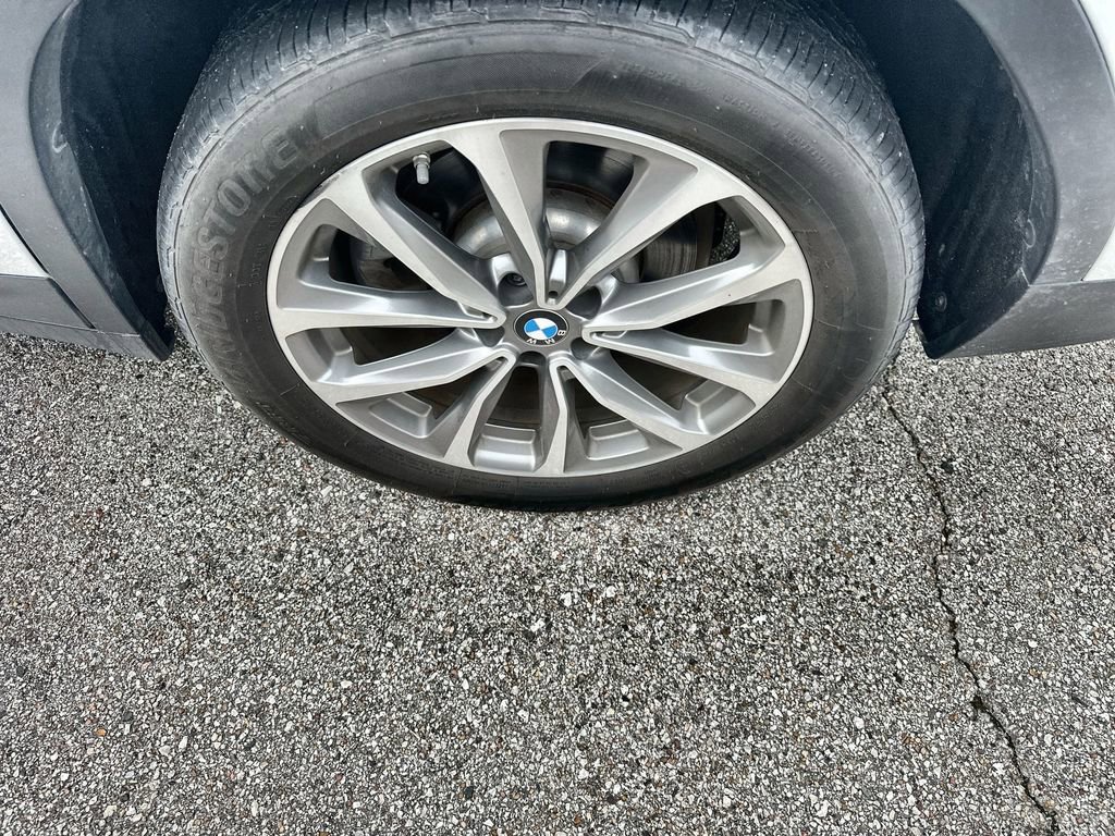Used 2019 BMW X4 xDrive30i AWD/4WD image 4