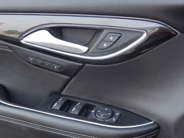 Used 2023 Buick Envision Essence w/ Sport Touring Package FWD image 18