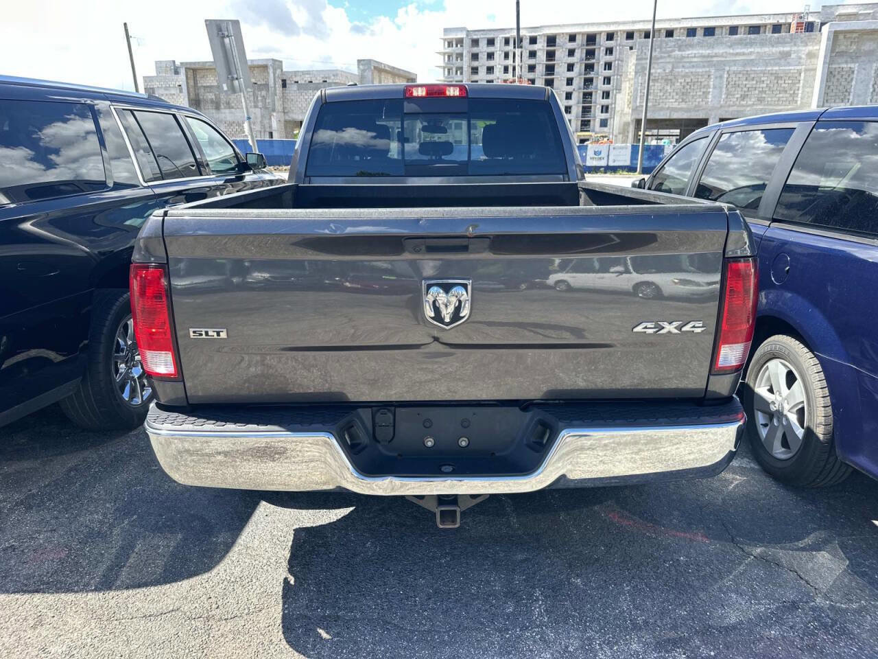 Used 2021 RAM 1500 Classic SLT image 5