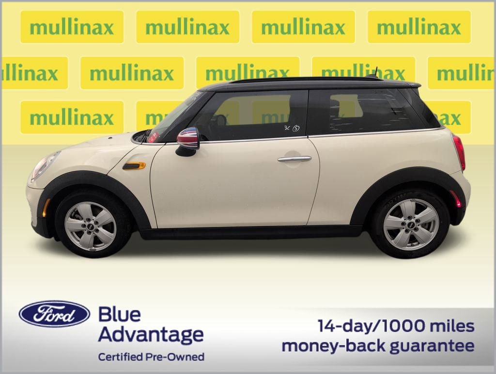 Used 2018 MINI Cooper 2-Door Hardtop image 10