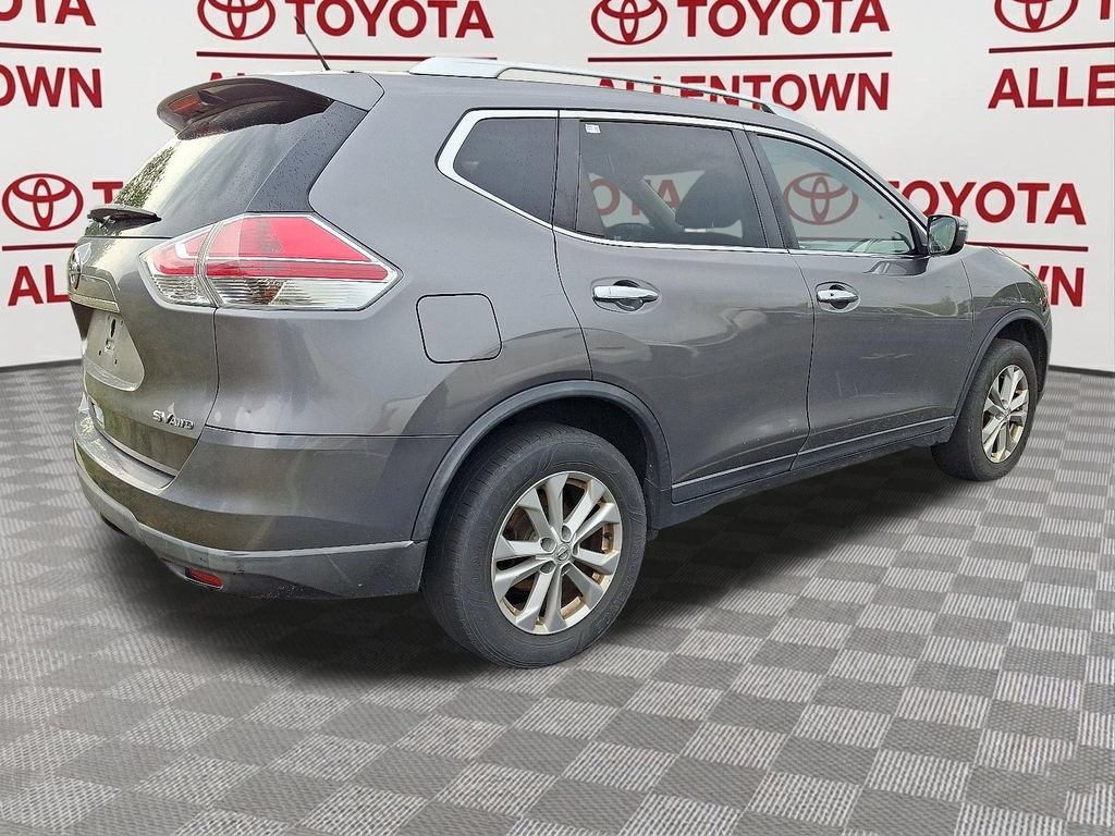 Used 2016 Nissan Rogue SV AWD/4WD image 7