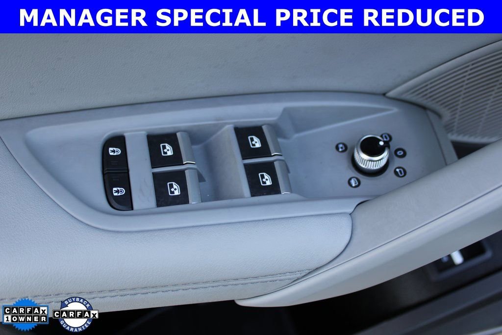 Used 2024 Audi Q5 2.0T Prestige w/ Prestige Package image 11