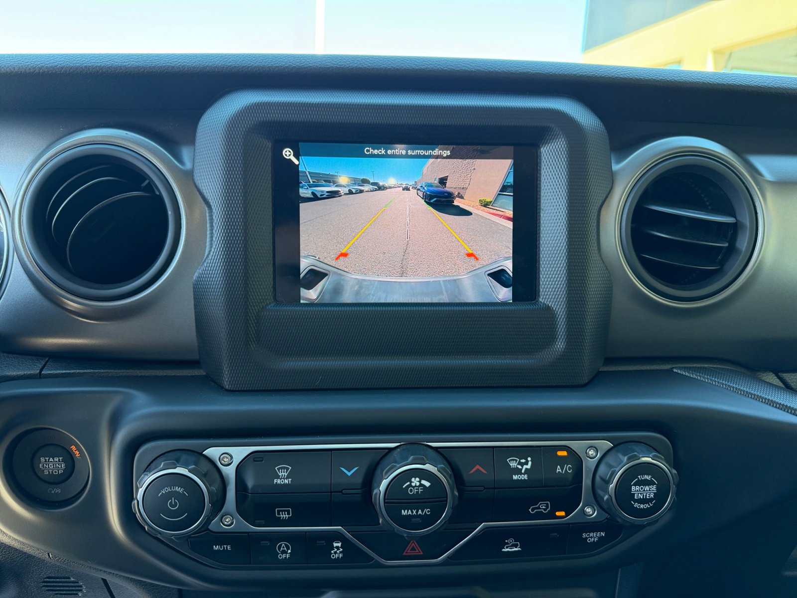 Used 2023 Jeep Gladiator Sport w/ Trailer Tow Package image 29