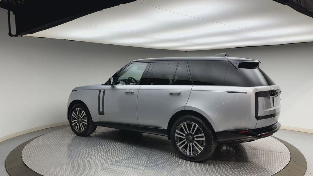 Certified 2023 Land Rover Range Rover SE AWD/4WD image 4