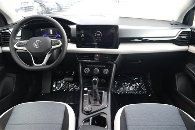 New 2025 Volkswagen Taos S image 21