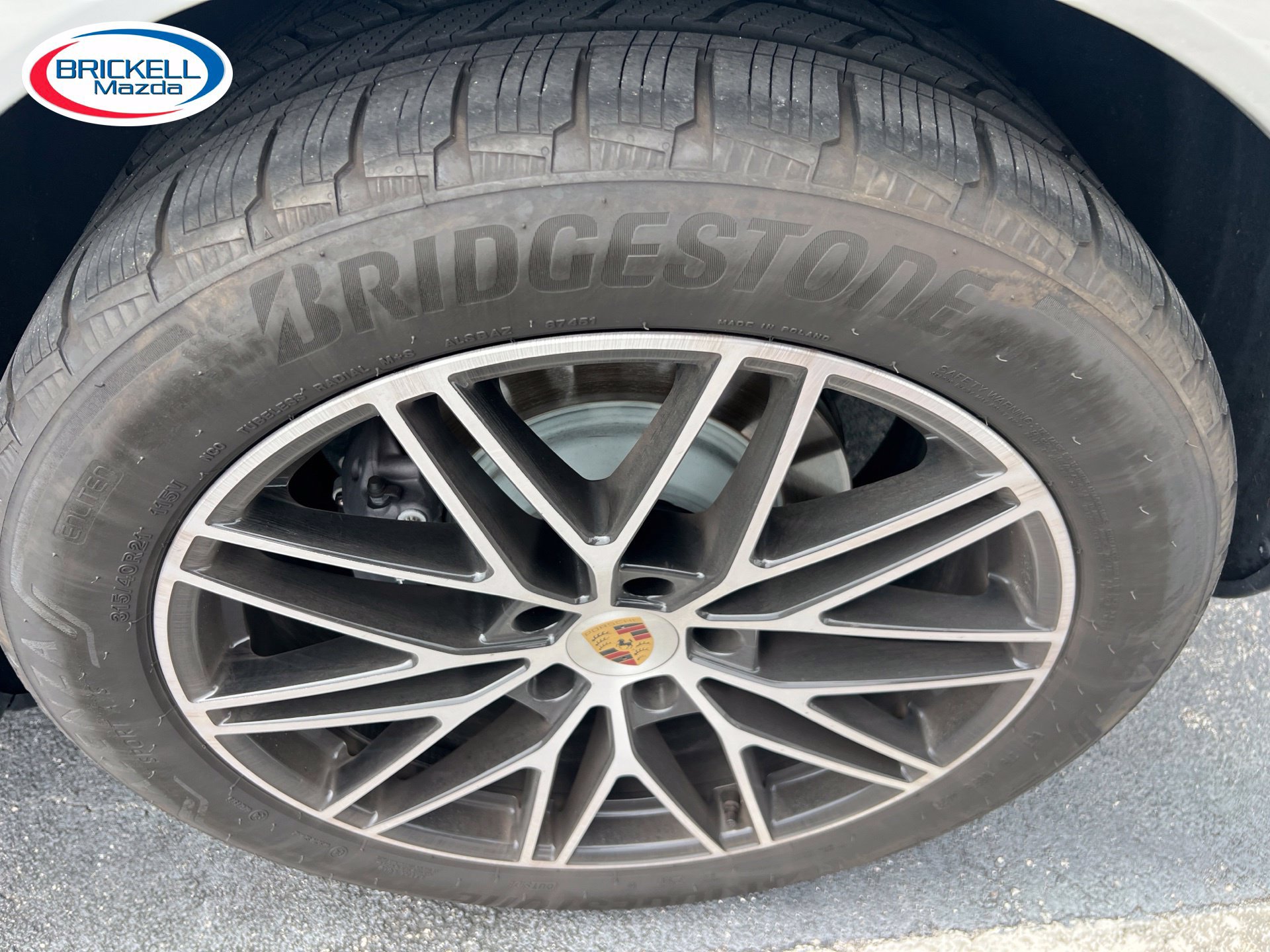 Used 2024 Porsche Cayenne AWD/4WD image 26