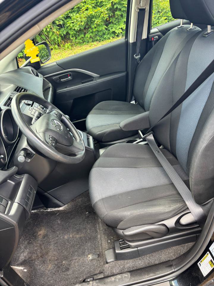 Used 2014 MAZDA MAZDA5 Sport FWD image 18