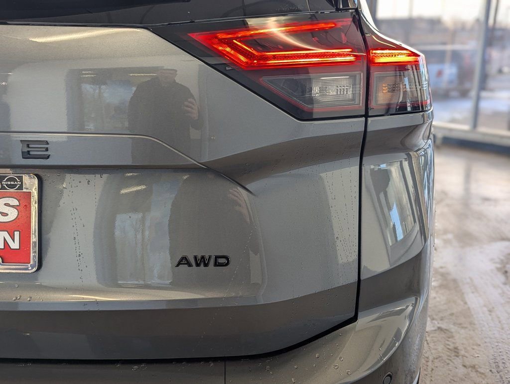 New 2026 Nissan Rogue SV image 7