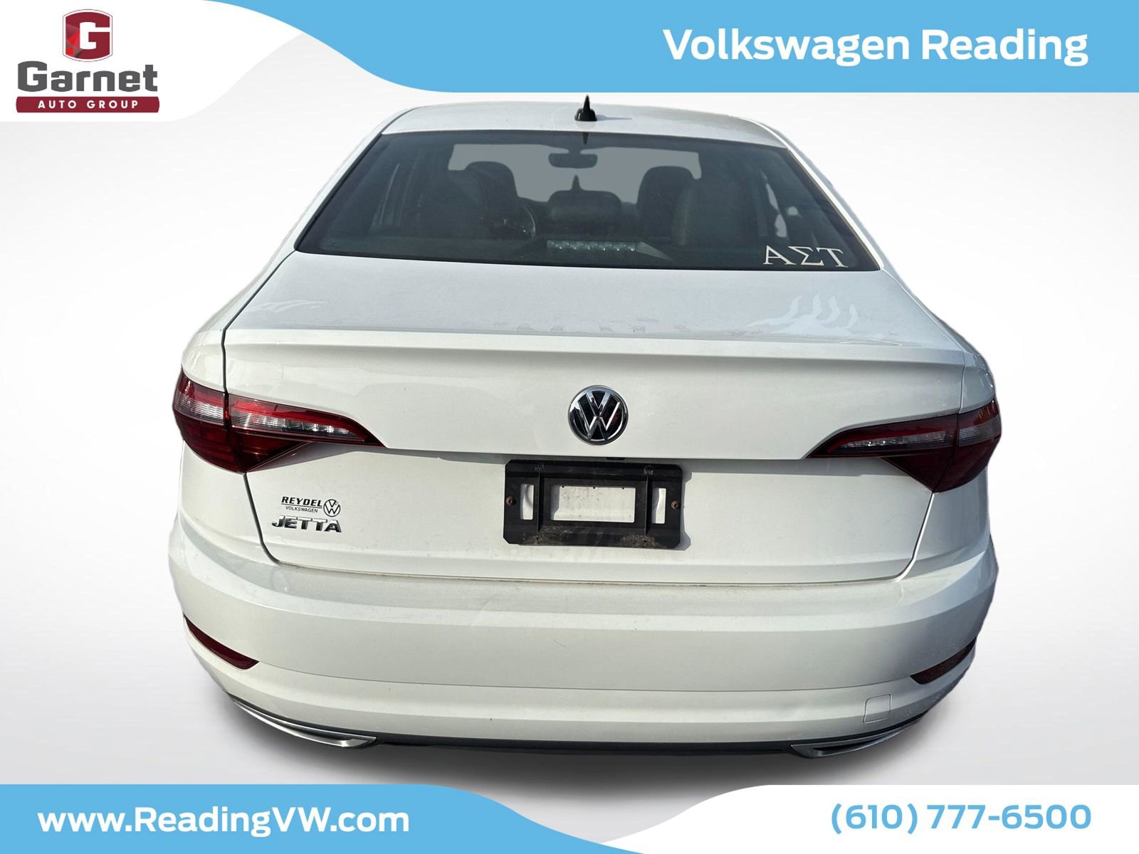 Used 2021 Volkswagen Jetta R-Line w/ R-Line Cold Weather Package image 4