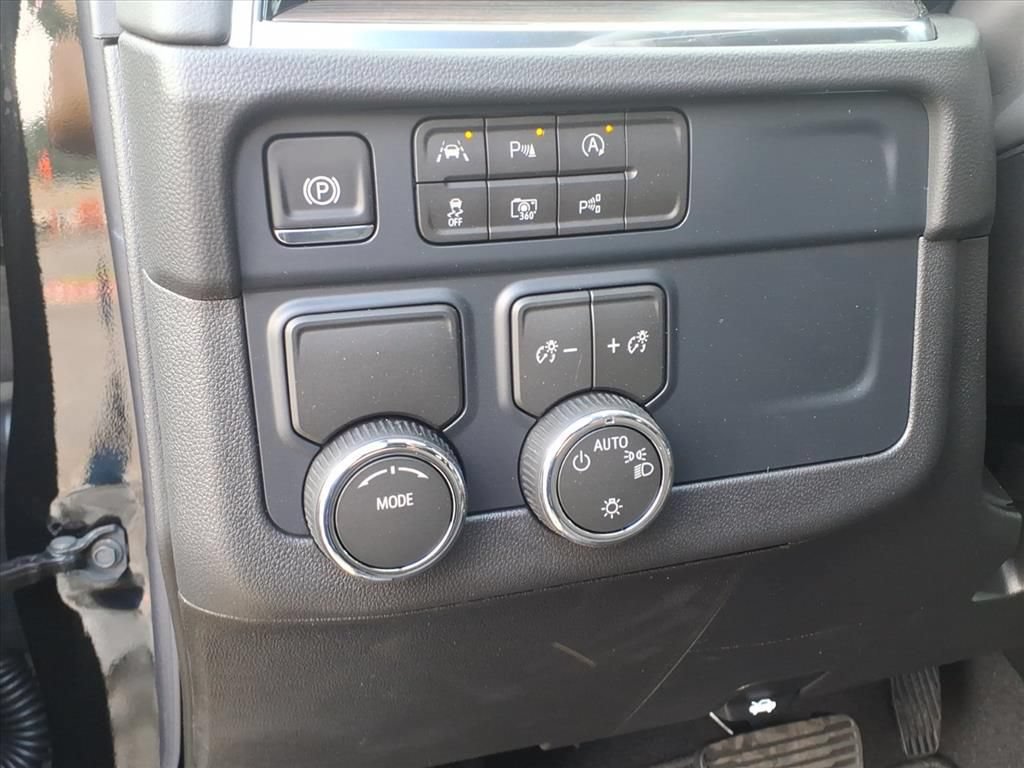 New 2026 Chevrolet Tahoe LS RWD image 15