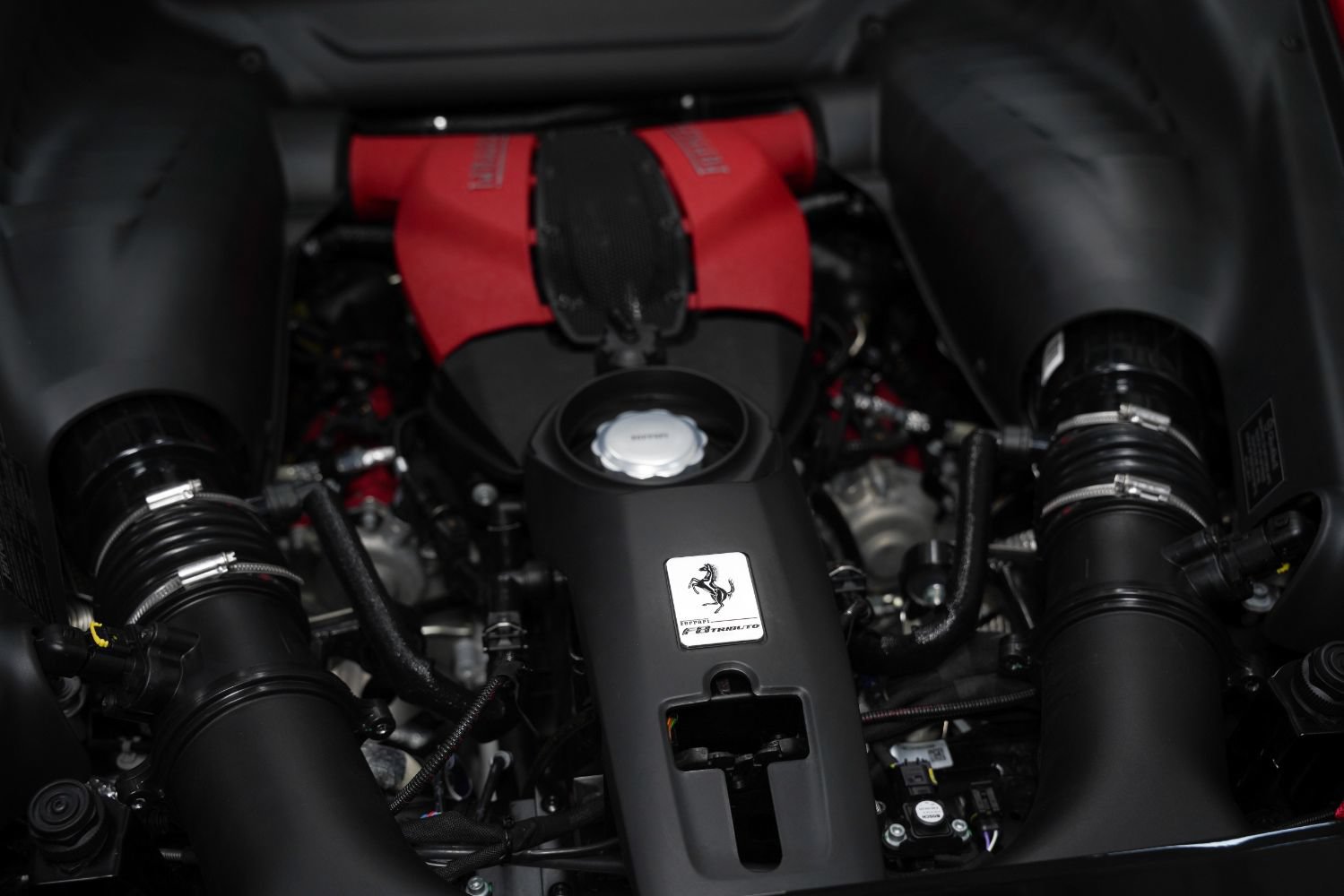 Used 2022 Ferrari F8 Tributo RWD image 47