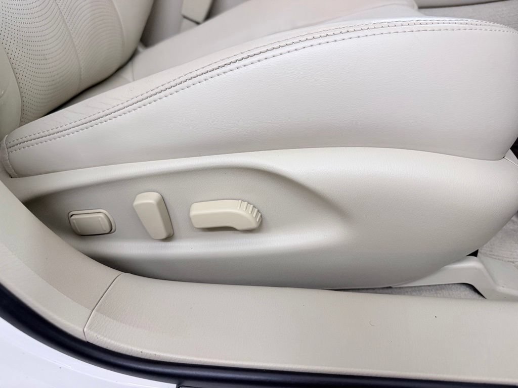 Used 2019 INFINITI Q70 L 3.7 RWD image 39